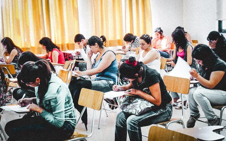 Cupos STEM Estudiantes universitarias.