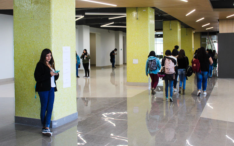 Estudiantes universitarias.