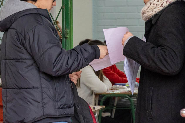 Postulante se inscribe para la PAES Regular
