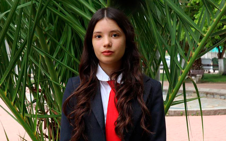 Nathalia Briceño, doble distinción DTE.