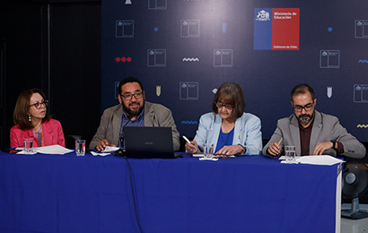 Autoridades en conferencia de prensa de resultados de selección a las universidades