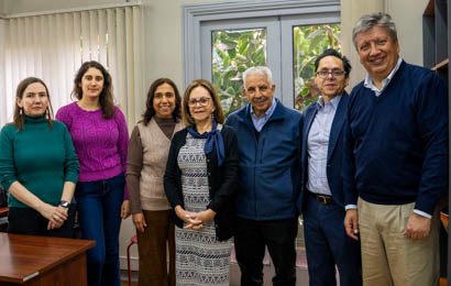 Autoridades del DEMRE y Ceneval de México reunidos.